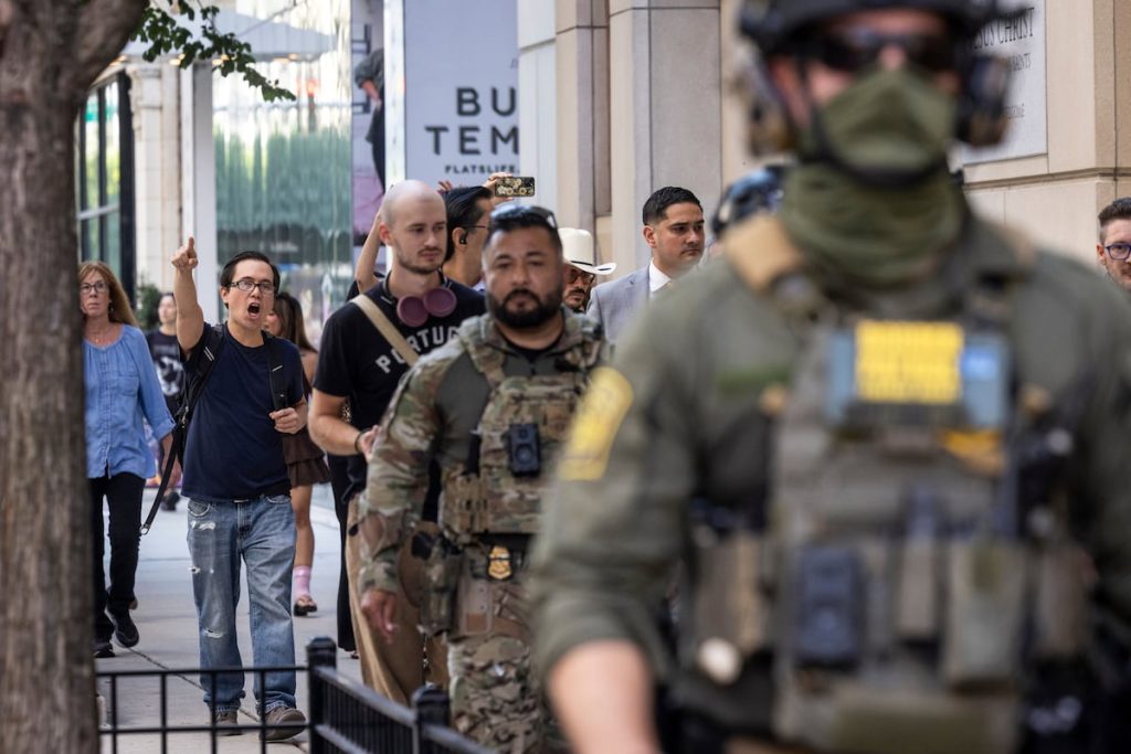 Texas National Guard deploying to Chicago on Monday