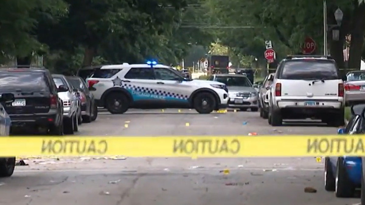 Chicago Police Department at Englewood crime scene