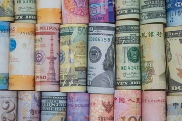 Investors Bail On The U.S. Dollar As Debt Approaches Trillion Investors Bail On The U.S. Dollar As Debt Approaches Trillion