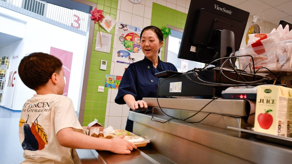 DODEA schools offering free or reduced meals amid shutdown DODEA schools offering free or reduced meals amid shutdown