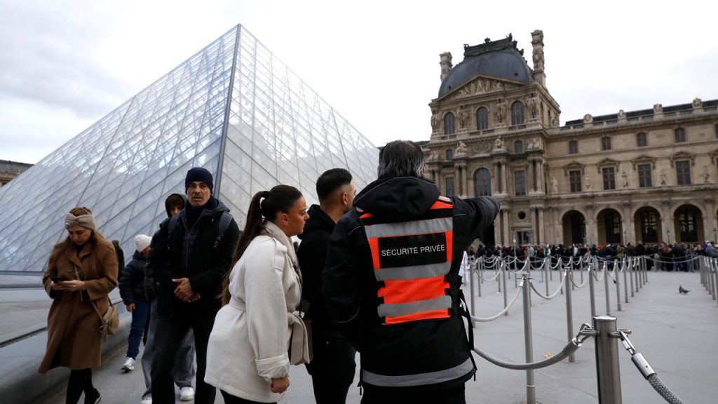 Louvre heist in broad daylight amid apparent security lapses puts global museums on alert Louvre heist in broad daylight amid apparent security lapses puts global museums on alert