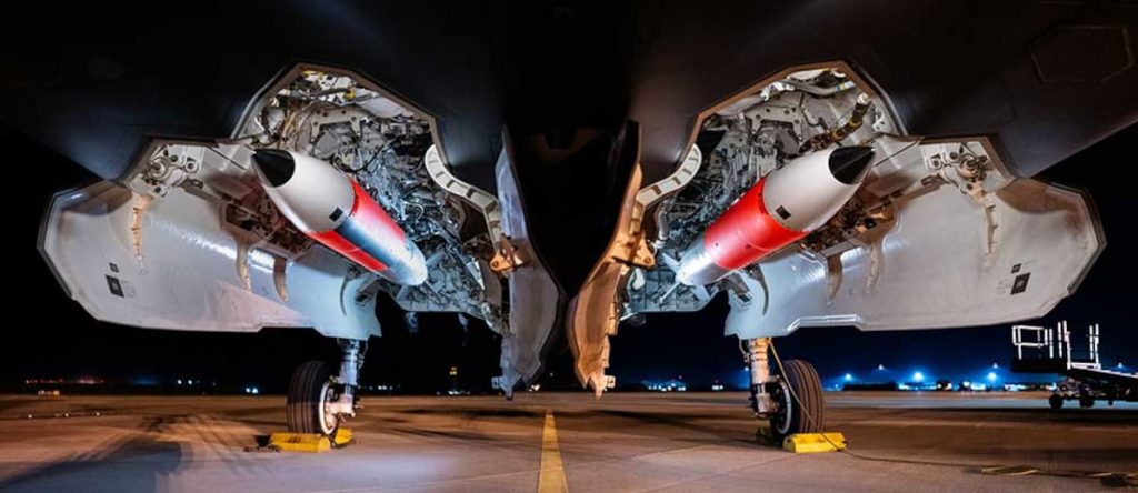 Watch the US Air Force load inert nuclear bombs in F-35 for tests Watch the US Air Force load inert nuclear bombs in F-35 for tests