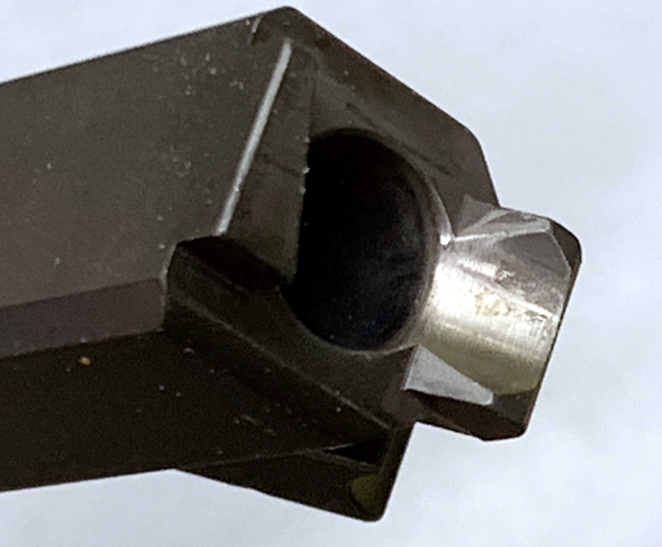 KOR-FX-9-9mm-feed-ramp