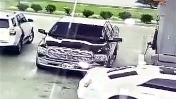 Holiday crime fears grow as ‘jugging’ thieves target shoppers carrying cash and gifts: ‘Only a matter of time’ Holiday crime fears grow as ‘jugging’ thieves target shoppers carrying cash and gifts: ‘Only a matter of time’