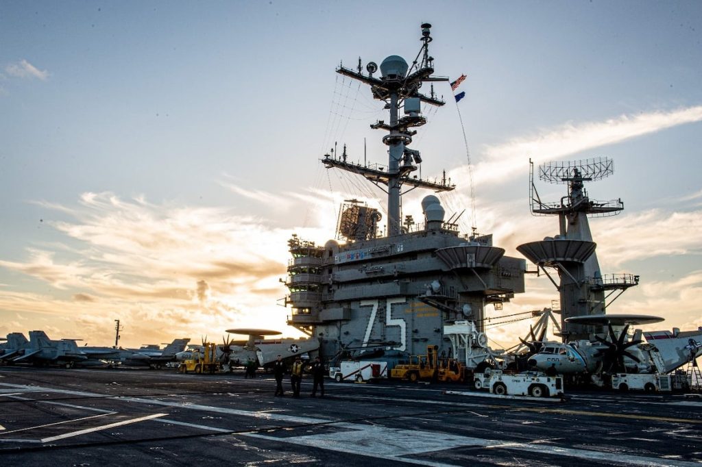 Is carrier Wi-Fi distracting sailors? Jet mishap probe raises concerns Is carrier Wi-Fi distracting sailors? Jet mishap probe raises concerns