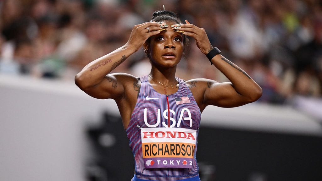 Olympian Sha’Carri Richardson pleads with officer to ‘work with me’ during speeding arrest: ‘I’m begging you’ Olympian Sha’Carri Richardson pleads with officer to ‘work with me’ during speeding arrest: ‘I’m begging you’
