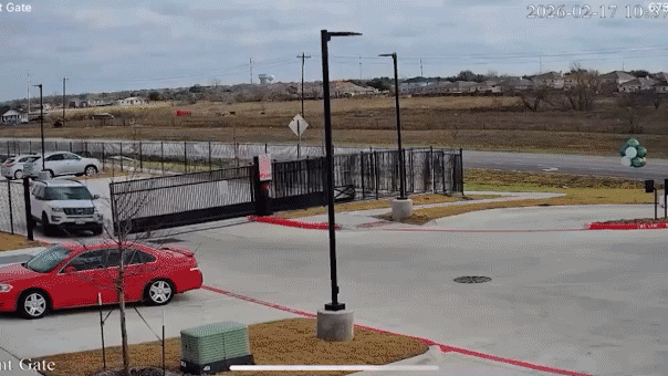 Dramatic video shows gunman opening fire during car repo in Texas, suspect arrested after bullet hits SUV Dramatic video shows gunman opening fire during car repo in Texas, suspect arrested after bullet hits SUV