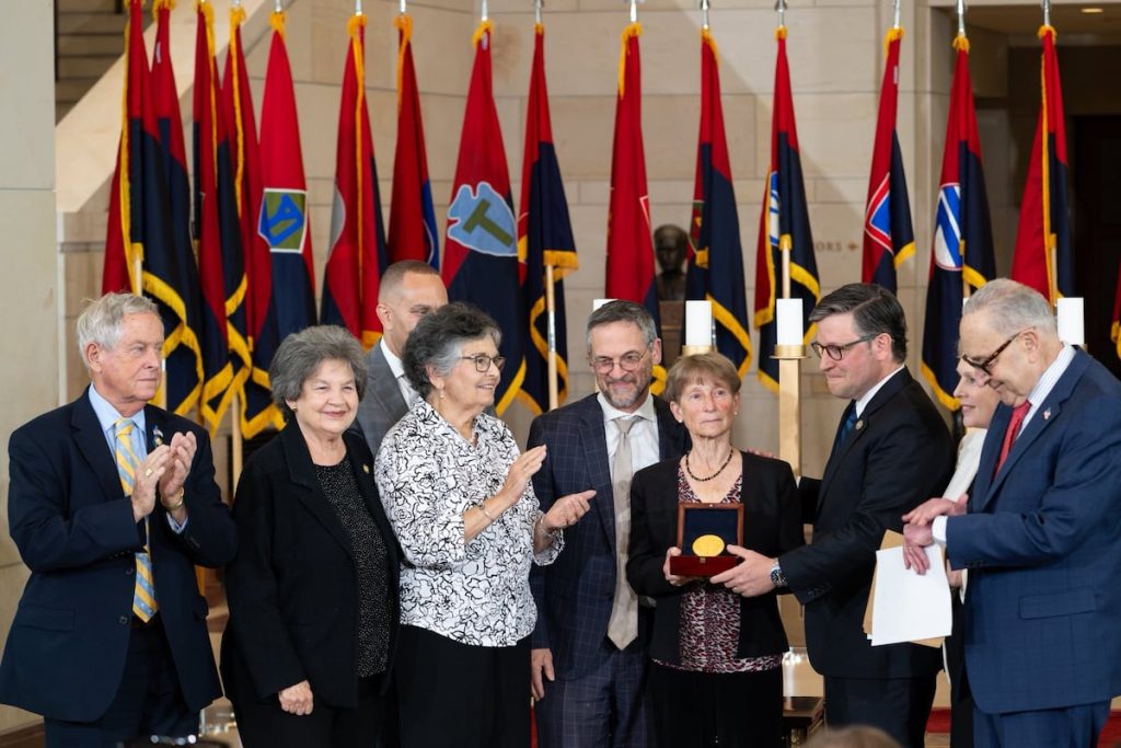 Army veteran tasked with prosecuting Nazi death squads awarded Congressional Gold Medal Army veteran tasked with prosecuting Nazi death squads awarded Congressional Gold Medal