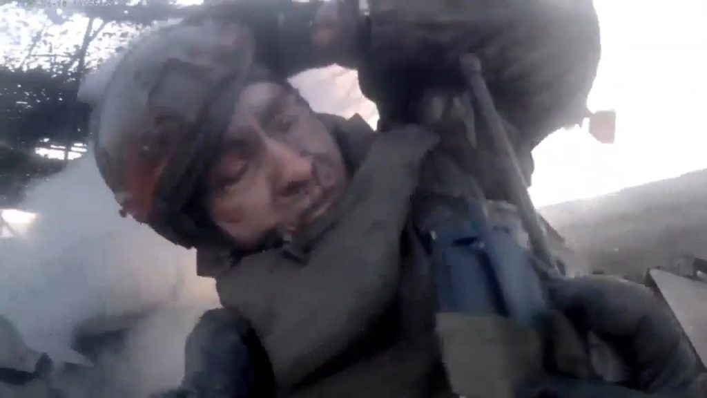 🔴 UKRAINE WAR – Russian Mechanized Assault Unit Records Itself Being Hit by Ukrainian FPV Ambush