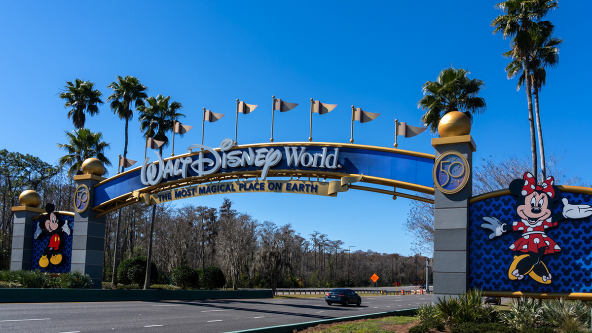 Disney World's entrance sign in Florida