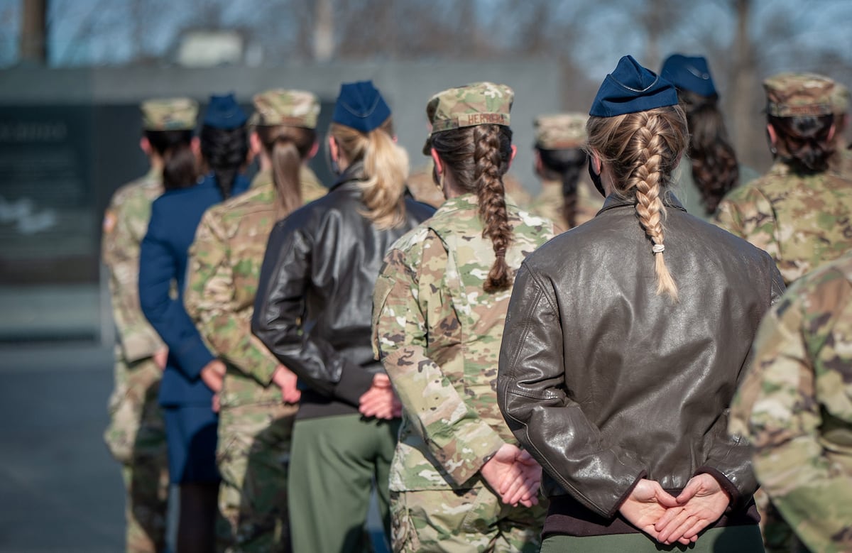 Pentagon aims to cut 14 defense advisory boards, including DACOWITS