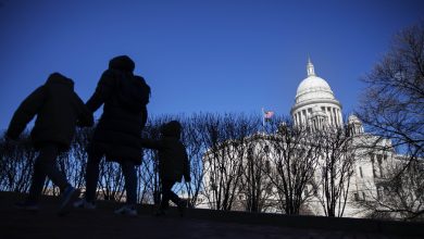 Rhode Island lawmakers pass bill to ban sales of assault weapons