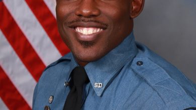 Kansas deputy fatally shot by suspect barricaded in house: sheriff