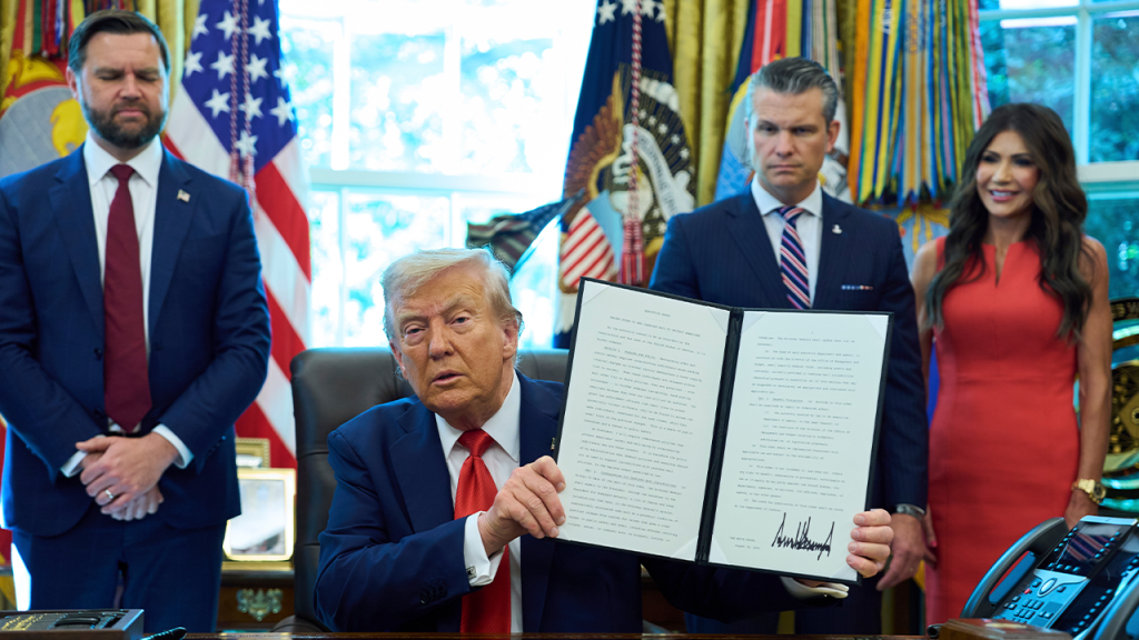 Trump’s cashless bail crackdown gets expert backing: ‘Power of the purse strings’ can force compliance Trump’s cashless bail crackdown gets expert backing: ‘Power of the purse strings’ can force compliance