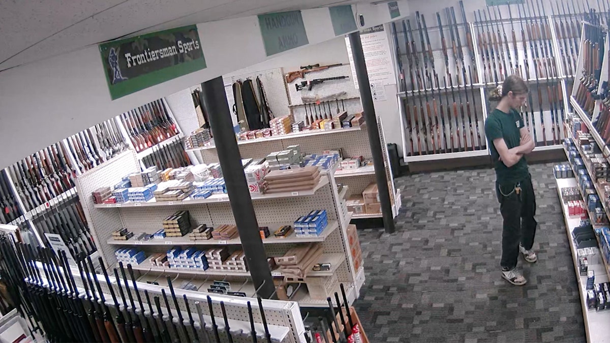 Westman browsing around