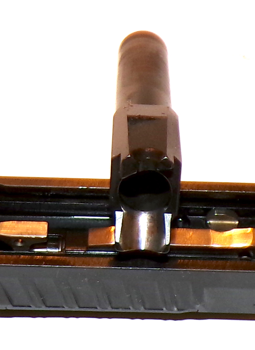 Springfield-Hellcat-380-feed-ramp