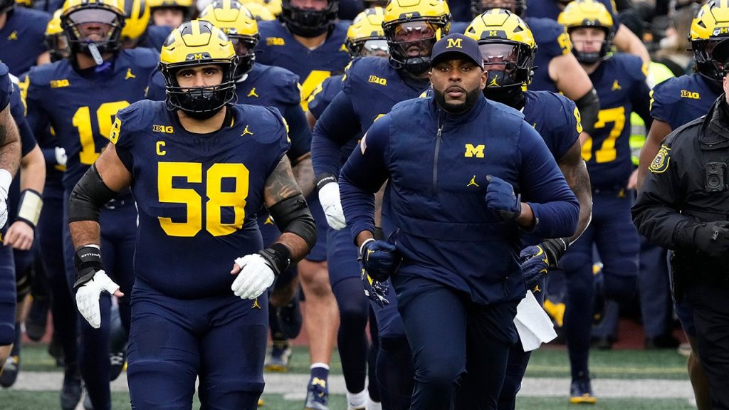Michigan football recruits decommit from program amid Sherrone Moore scandal Michigan football recruits decommit from program amid Sherrone Moore scandal