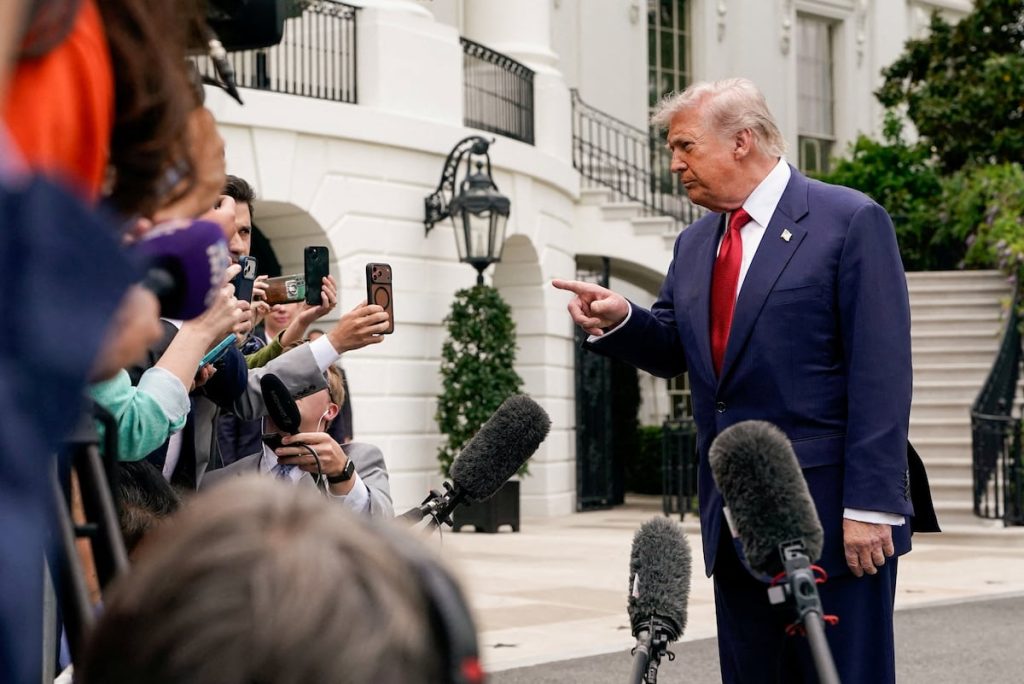 White House proposes all federal employees sign nondisclosure agreements White House proposes all federal employees sign nondisclosure agreements