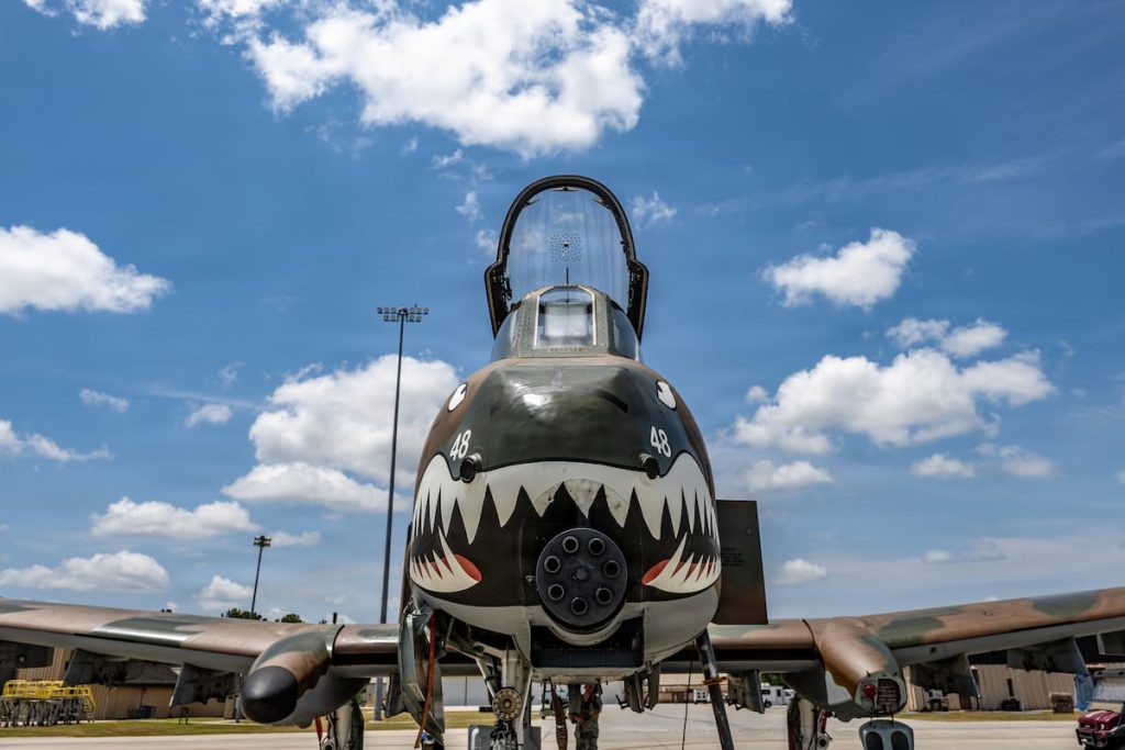Air Force crew honors WWII-era Flying Tigers with A-10 paint job Air Force crew honors WWII-era Flying Tigers with A-10 paint job