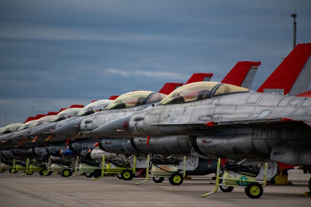 US Air Force looks to acquire target drones that can mimic stealth jets US Air Force looks to acquire target drones that can mimic stealth jets