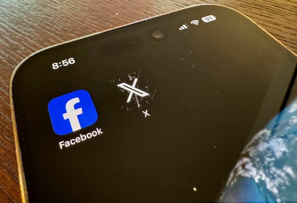 Navy instructs military personnel and families to scrub social media of personal information